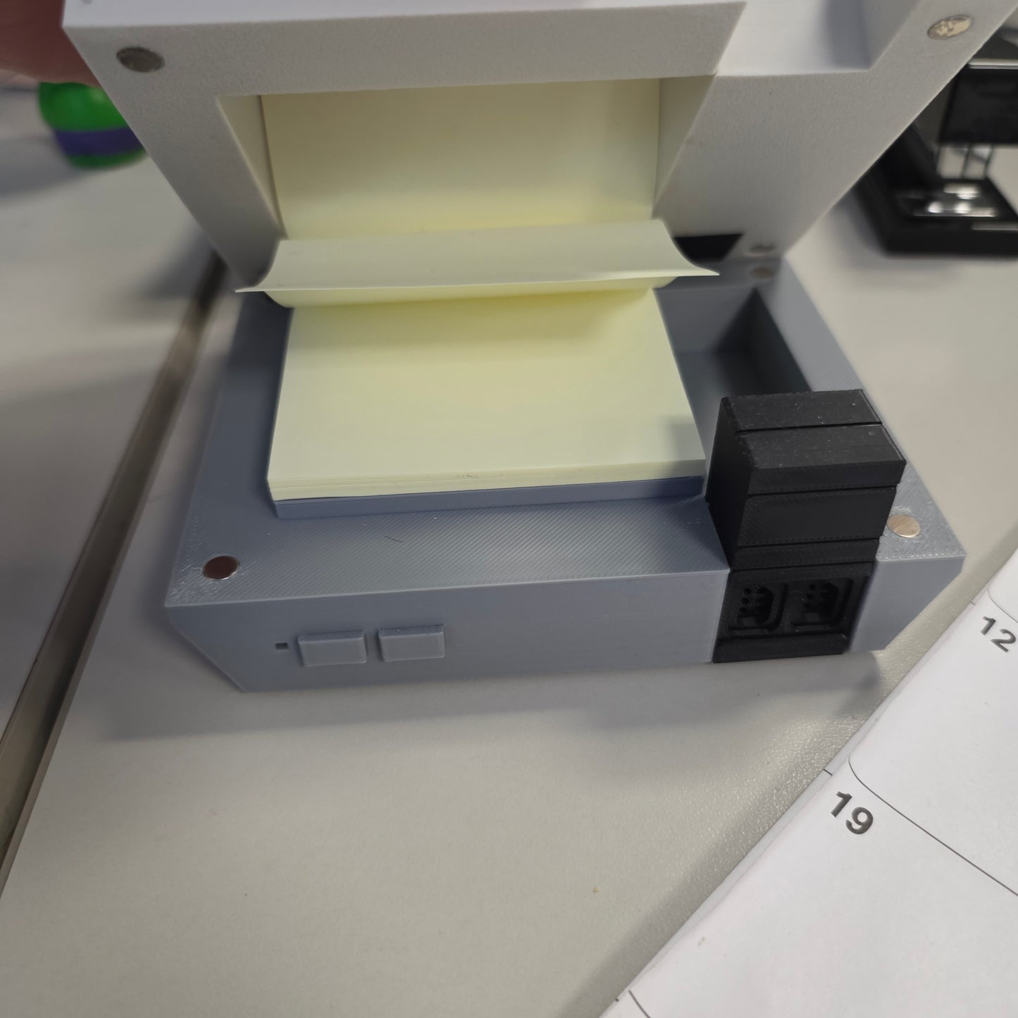 Sticky NES- sticky note dispenser