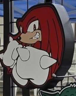 Knuckles Lightbox